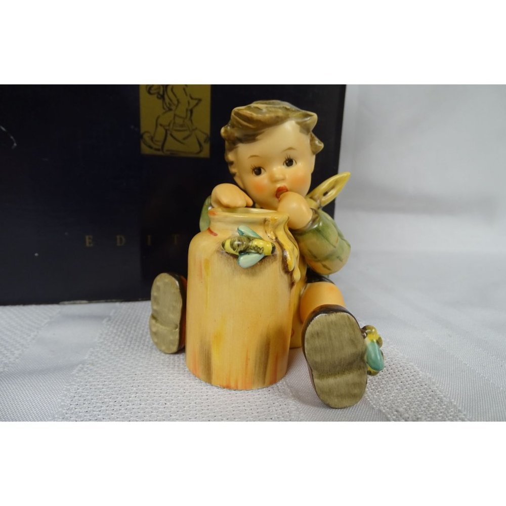 Hummel Goebel figurine "Honey Lover" Hum 312 #804 312/I 1955 w/original box
